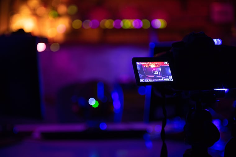 動画制作の株式会社ジャリアのスマホ動画撮影イメージ
